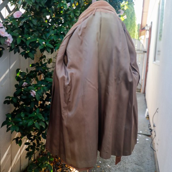 Vintage Suede Jacket - Picture 14 of 16